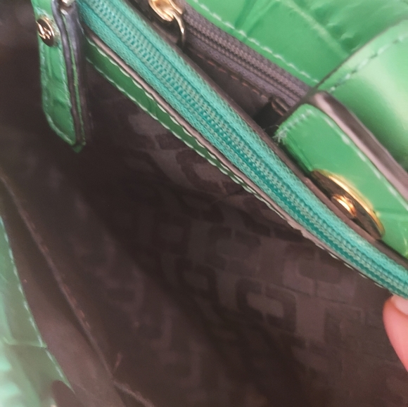 Diane Von Furstenberg Mini Viviana Emerald Embossed Croco Luxury Designe… - Picture 11 of 11